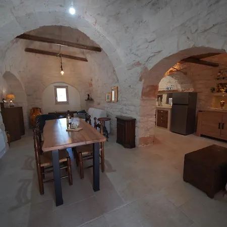Holiday home Trullo Tre Piantelle *